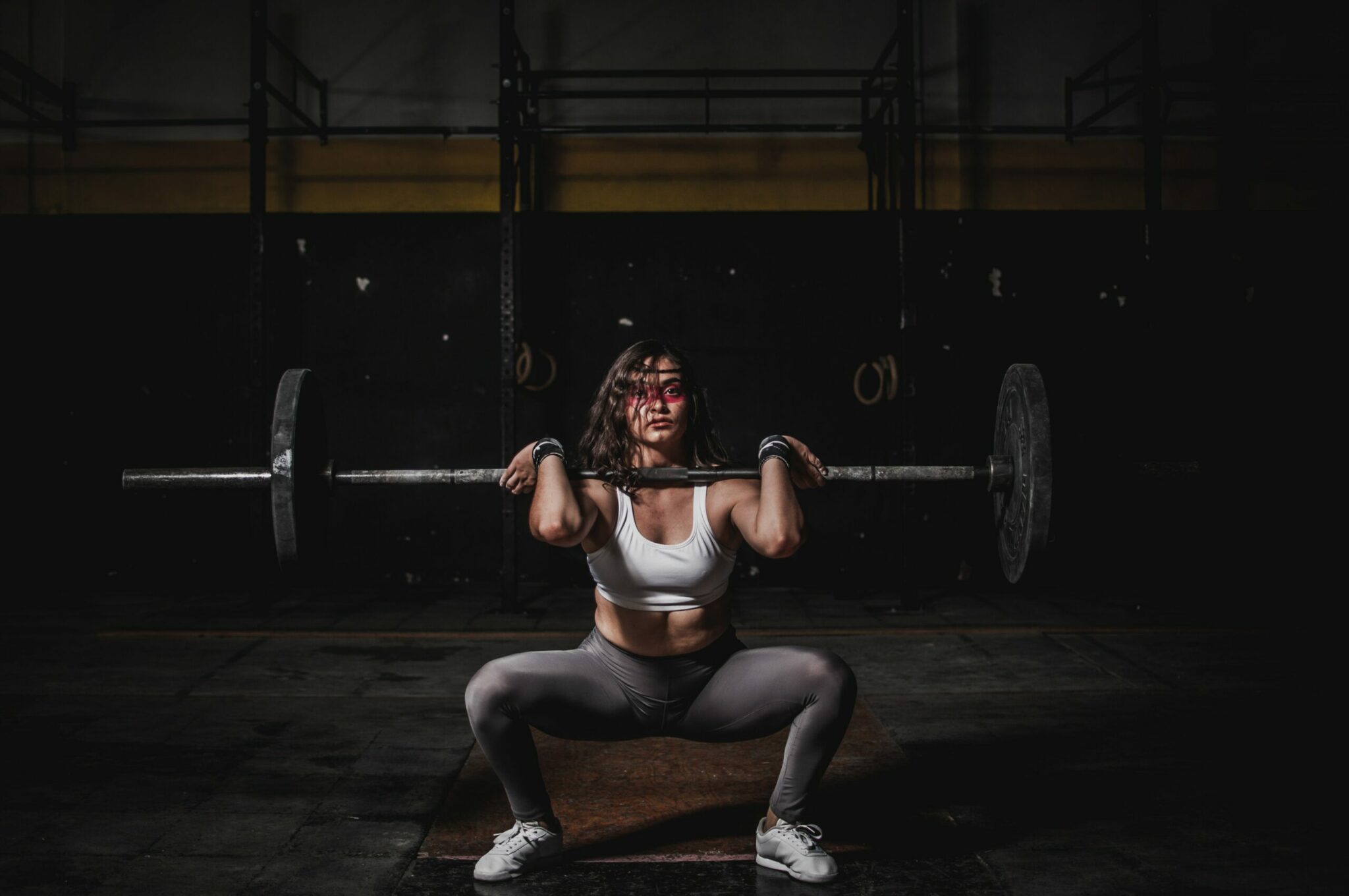 lady weight lifting